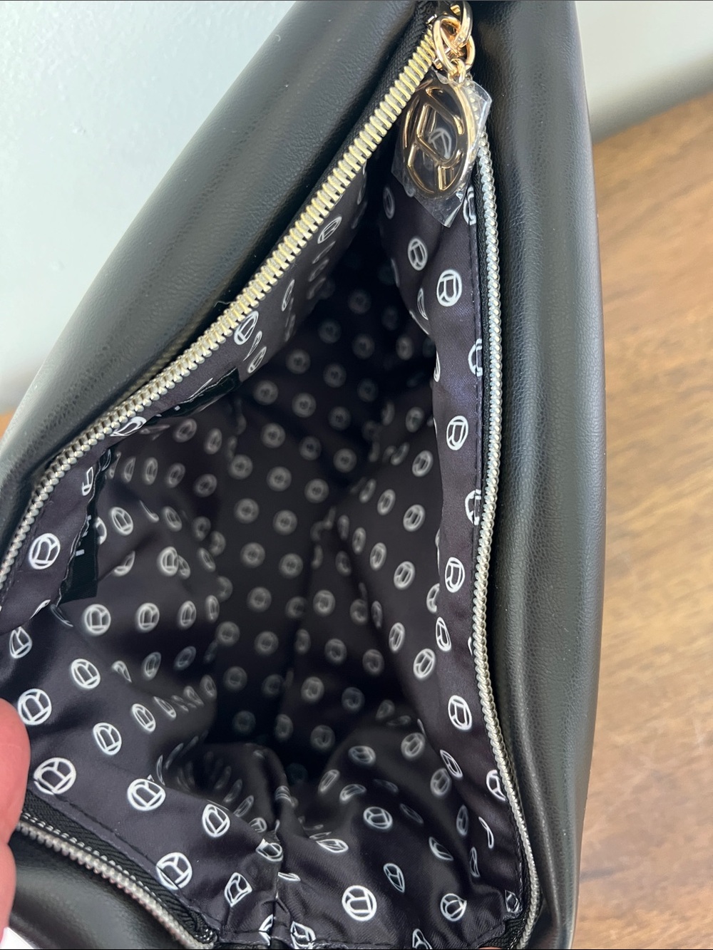 L'Oréal Paris cosmetics pouch - Picture 6 of 6
